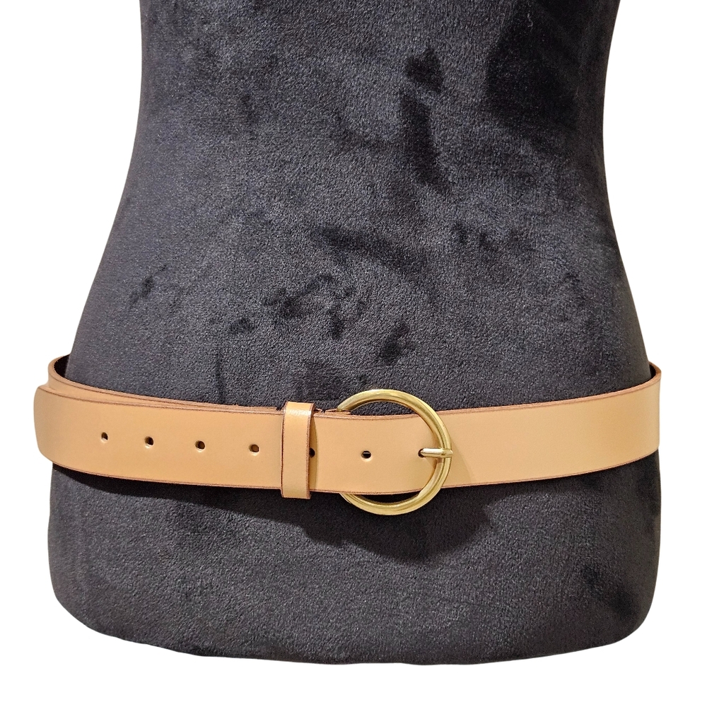 Frye Belt Tan Gold Tone Women's Flat Leather Belt  Bohemian Boho Western Logo